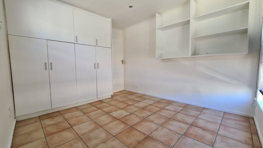 To Let 2 Bedroom Property for Rent in Kenridge Western Cape